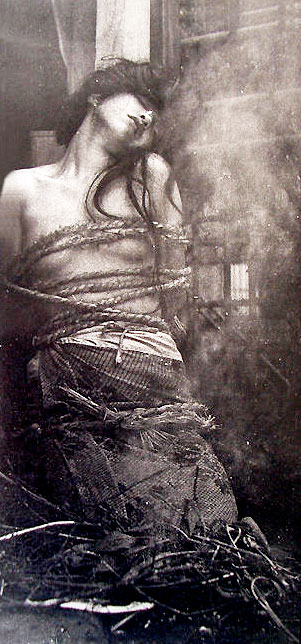 bondage japonais - photo Itoh Seiyu - japonaise li&eacute;e