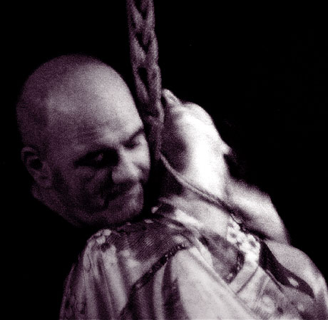 shibari - attacheur et attach&eacute;e en totale osmose 