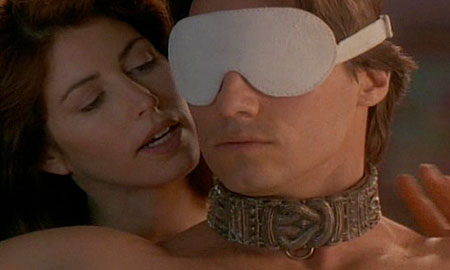 /Image/img_articles/desperate_housewife_sm/picto/exit_to_eden5.jpg