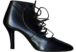 bottine femme &agrave; talon et la&ccedil;age