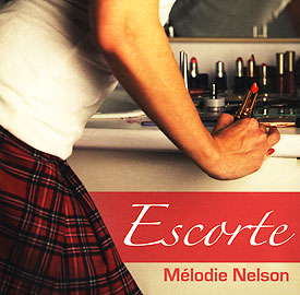 Escorte de M&eacute;lodie Nelson chez Transit Editeur