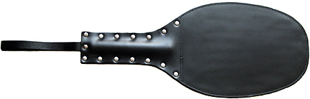 Paddle en cuir de forme ovo&iuml;de &agrave; manche clout&eacute;
