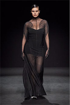 Jill Kortleve - d&eacute;fil&eacute; Mugler 2020-2021