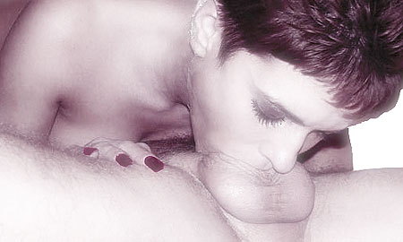 femme pratiquant une fellation deep throat