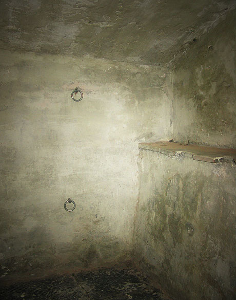 Donjon de Miss Lilith - Int&eacute;rieur du grand cachot